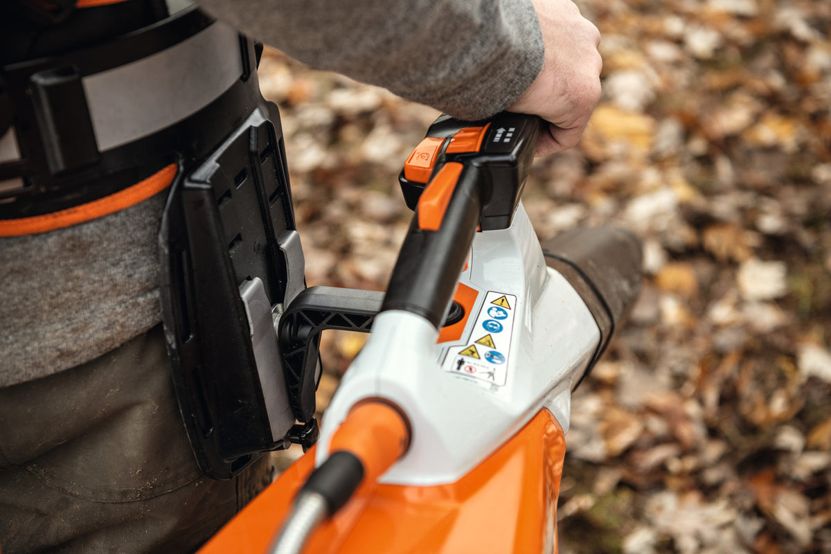 STIHL dmuchawa akumulatorowa BGA 200 (zestaw z komfortowym systemem nośnym, bez akumulatora i ładowarki) - zdjęcie 4