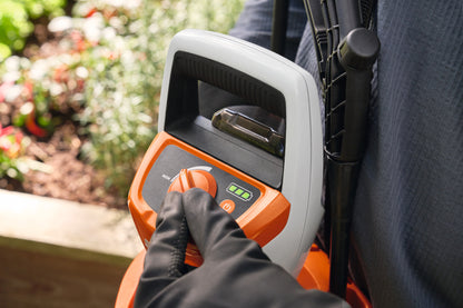 STIHL opryskiwacz akumulatorowy SGA 30 z akumulatorem AS 2 i ładowarką AL 1 - zdjęcie 6