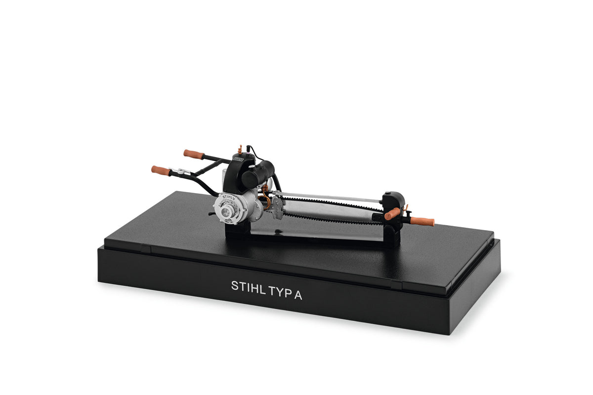 STIHL model pilarki historycznej Typ A (skala 1:12)