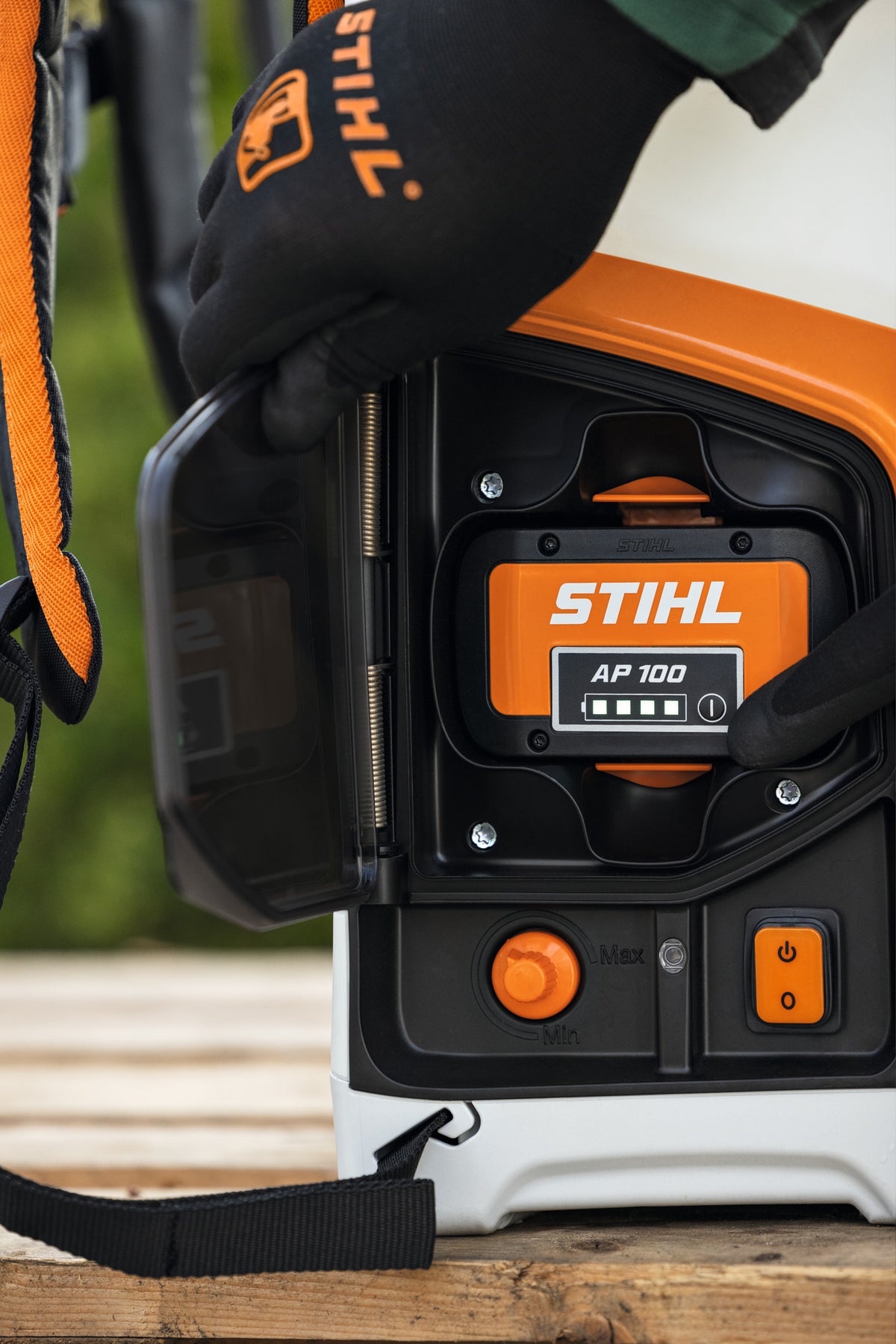 STIHL opryskiwacz akumulatorowy plecakowy SGA 85 (bez akumulatora i ładowarki) - zdjęcie 6