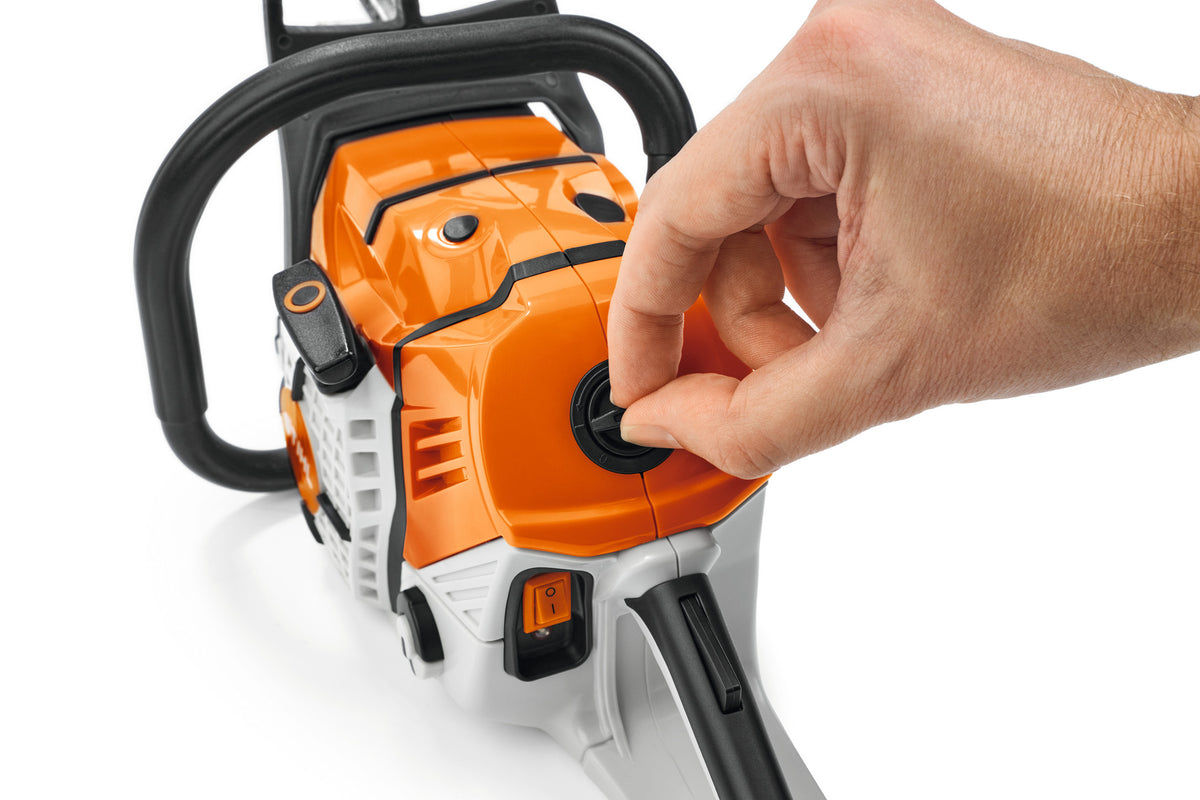 STIHL zabawkowa pilarka łańcuchowa z bateriami - zdjęcie 7