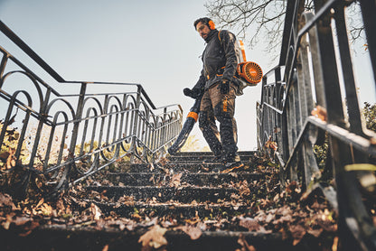STIHL dmuchawa do liści akumulatorowa BGA 300 (plecakowa, bez akumulatora i ładowarki) - zdjęcie 5
