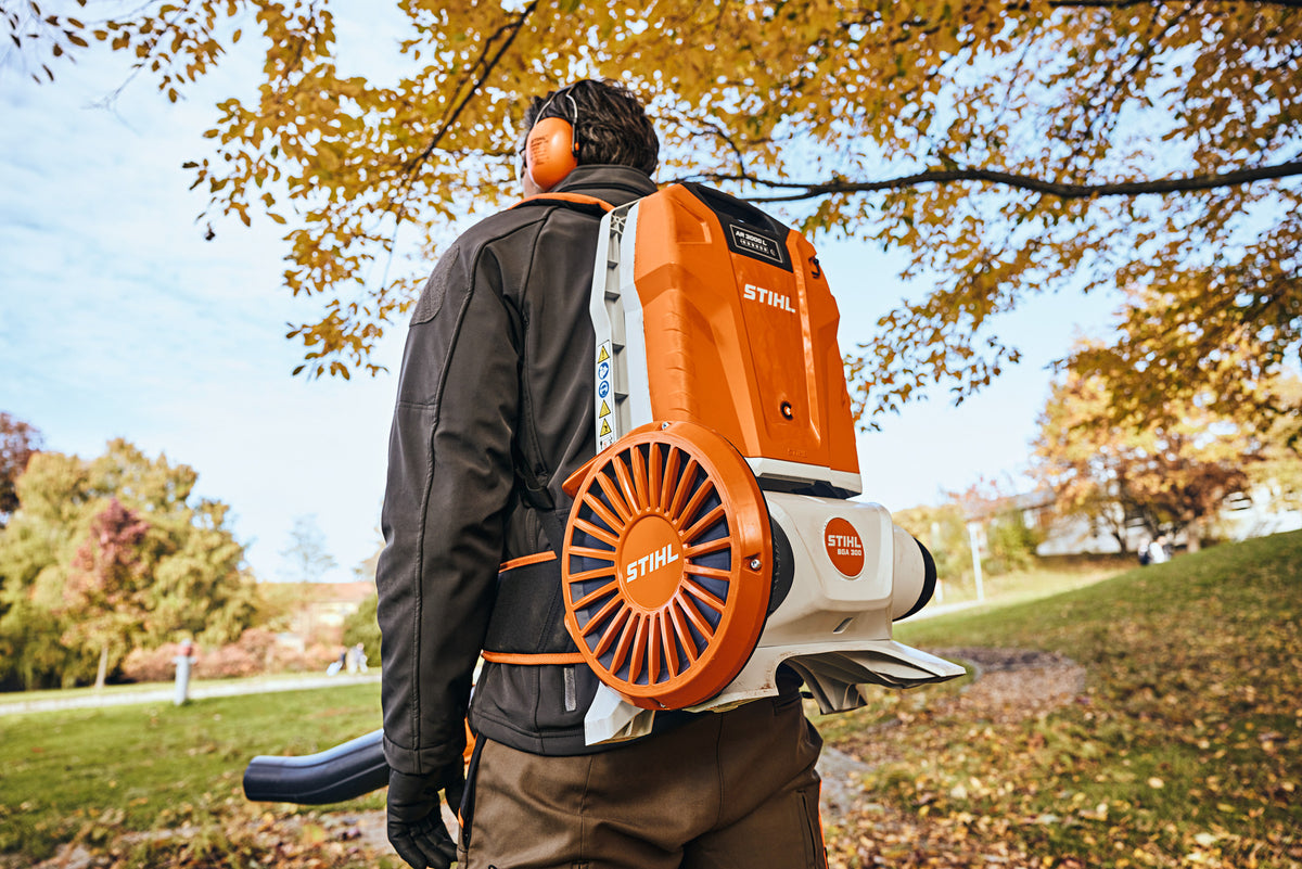 STIHL dmuchawa do liści akumulatorowa BGA 300 (plecakowa, bez akumulatora i ładowarki) - zdjęcie 8